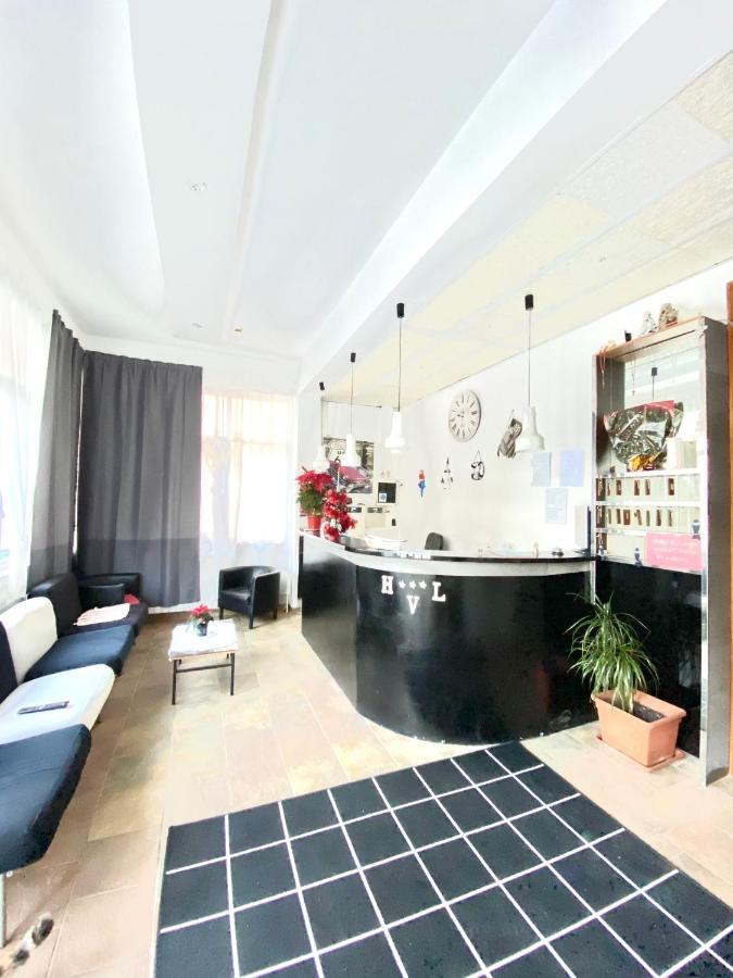 Hotel Villa Lorena Римини Екстериор снимка