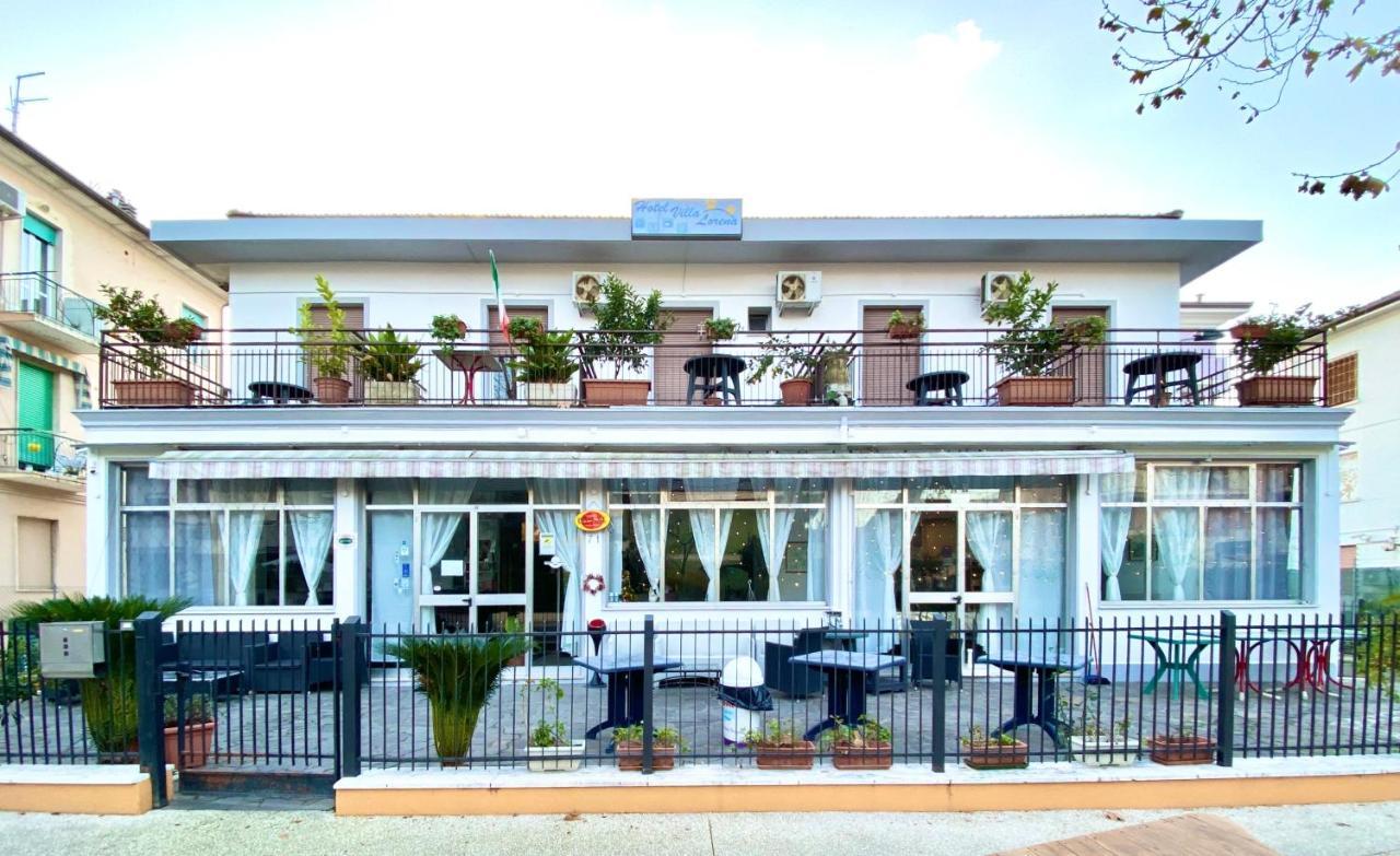 Hotel Villa Lorena Римини Екстериор снимка