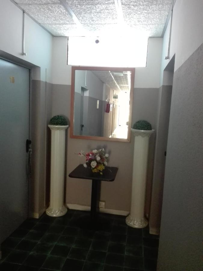 Hotel Villa Lorena Римини Екстериор снимка